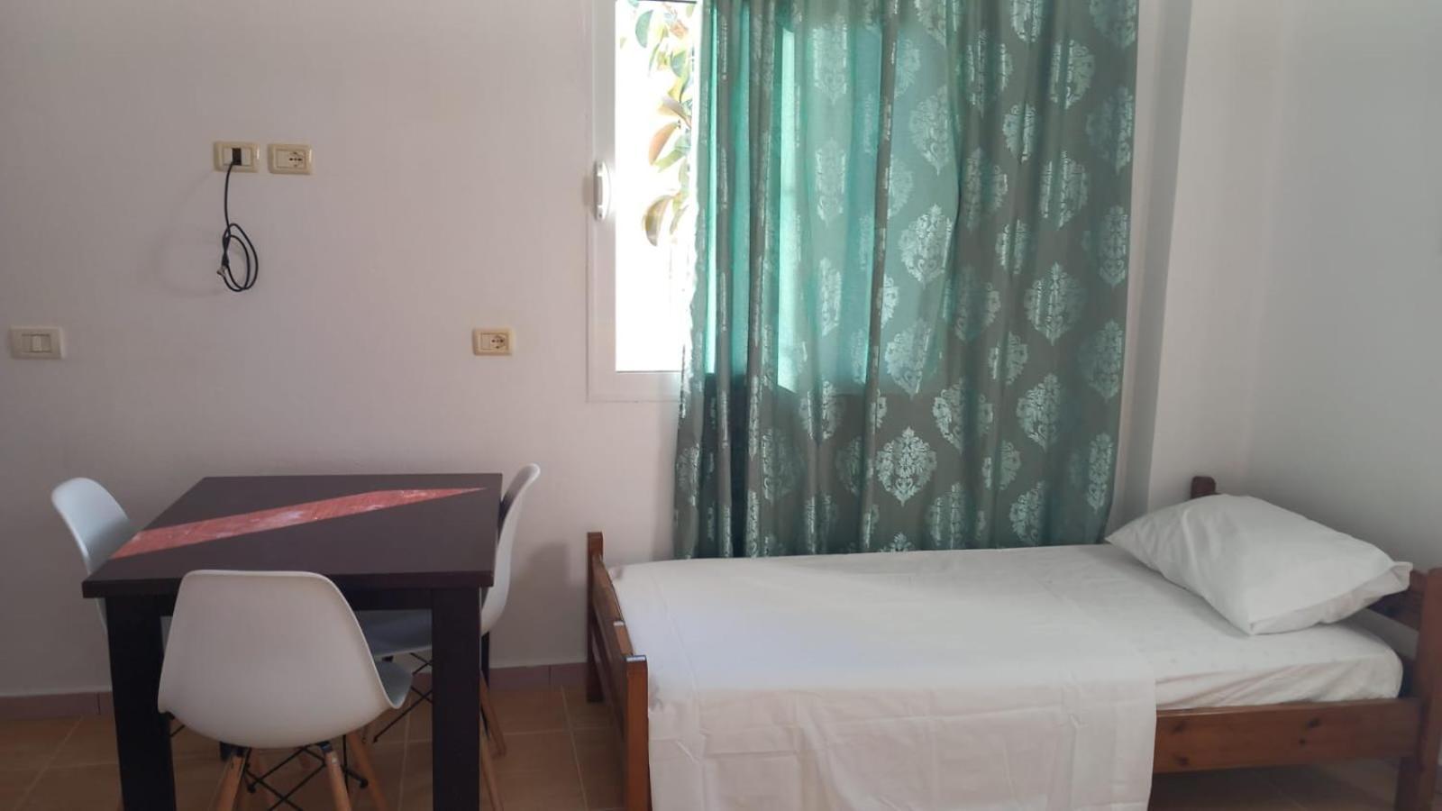 Dane Apartment Ksamil Esterno foto