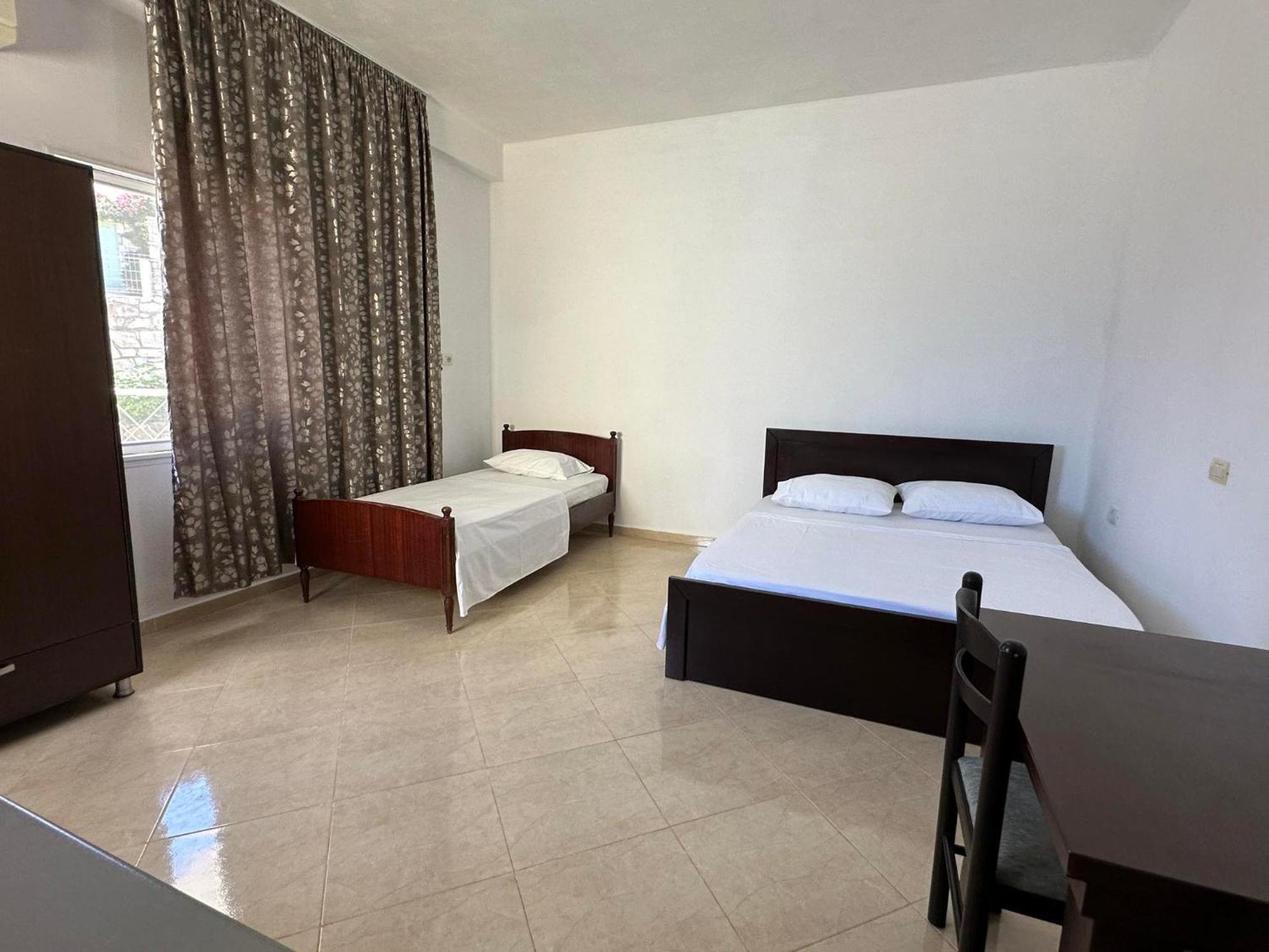 Dane Apartment Ksamil Esterno foto